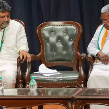 CM Kar’nataka’ : Sidda, DKS await high-command call; caste groups turn up the heat