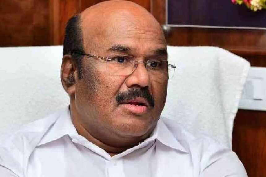 ”உதயநிதி டி-ஷர்ட் அணிந்து வருகிறார்..கட்சியினர் அணிந்து வந்தால் ஒப்புக்கொள்வாரா?”