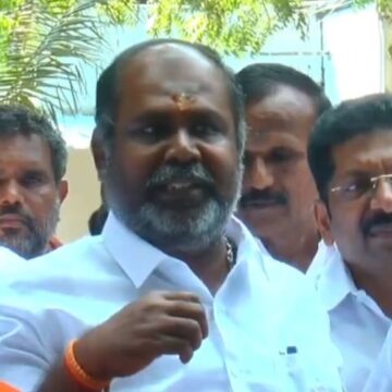 எங்கள் உயிருக்கு அச்சுறுத்தல் ஏற்பட்டால், இவர்கள் தான் பொறுப்பு -முன்னாள் அமைச்சர் பரபரப்பு குற்றச்சாட்டு