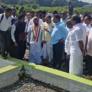 “எதற்காக இந்த திடீர் மேக்கப், யாரை ஏமாற்ற  முயல்கிறீர்கள்”- அரசு அதிகாரிகளை டோஸ் விட்ட உயர்நீதிமன்ற நீதிபதிகள்