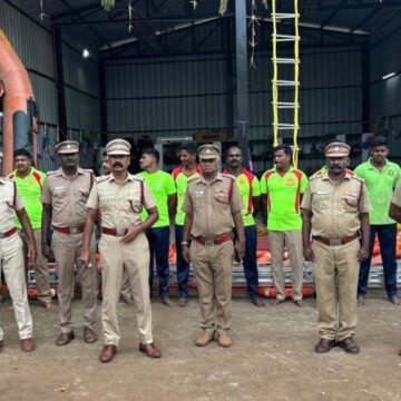 கனமழை எச்சரிக்கை: மீட்பு படை வீரர்கள் சென்னைக்கு வரவழைப்பு