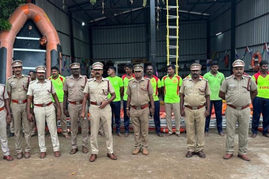 கனமழை எச்சரிக்கை: மீட்பு படை வீரர்கள் சென்னைக்கு வரவழைப்பு