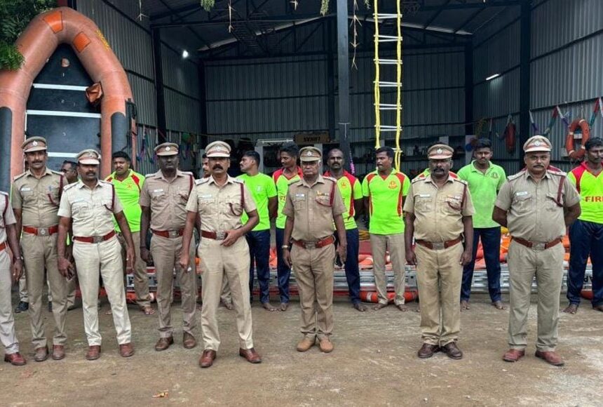 கனமழை எச்சரிக்கை: மீட்பு படை வீரர்கள் சென்னைக்கு வரவழைப்பு