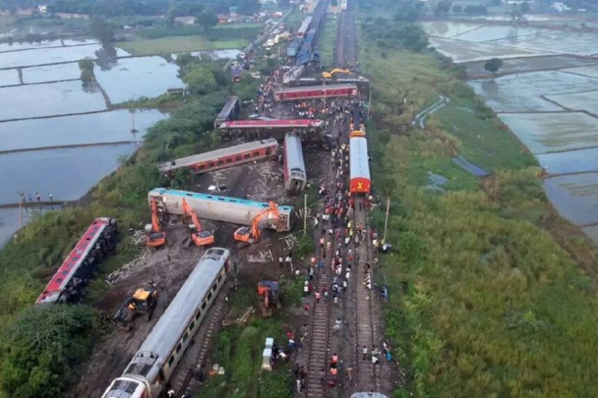 கவரைப்பேட்டை ரயில் விபத்து: வெளியானது முதல் தகவல் அறிக்கை. கவரைப்பேட்டை ரயில் விபத்து: வெளியானது முதல் தகவல் அறிக்கை.. விவரங்கள் இதோ!