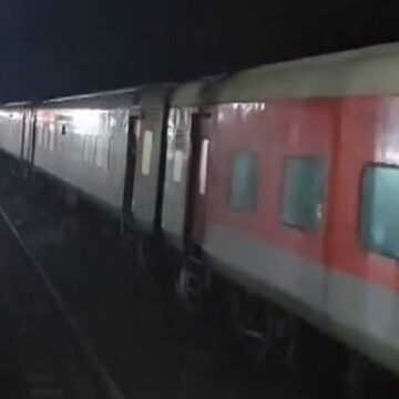 கவரைப்பேட்டையில் ரயில் விபத்து: 36மணி நேரத்திற்கு பிறகு என்ன நடந்தது தெரியுமா?