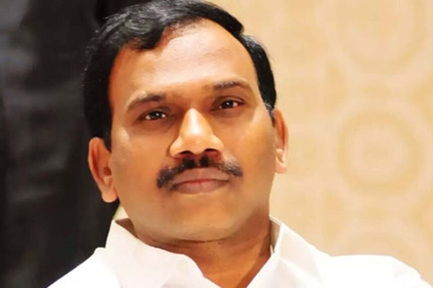 கொட்டும் மழையிலும் நன்றி… தோட்டத் தொழிலாளர்களை வியக்க வைத்த ஆ.ராசா..!