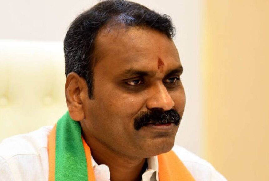 ”தீபாவளி வாழ்த்து சொல்லமாட்டோம்னு இருந்தாங்க..ஆனா இப்போ…”