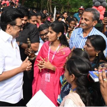 மகளிர் உரிமைத் தொகை திட்டத்தில் விடுபட்டவர்களுக்கு டிச.15 முதல் ரூ.1000 வழங்கப்படும் – முதல்வர் ஸ்டாலின்