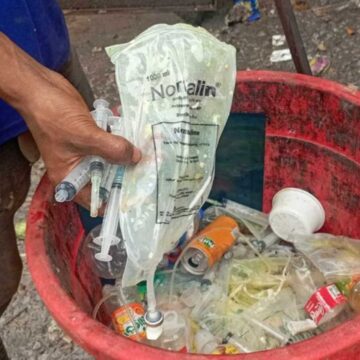 விசாரணையின்றி நேரடியாக சிறை. விசாரணையின்றி நேரடியாக சிறை.. மருத்துவக் கழிவு கொட்டுதல் விவகாரம் முற்றுப் பெறுமா?