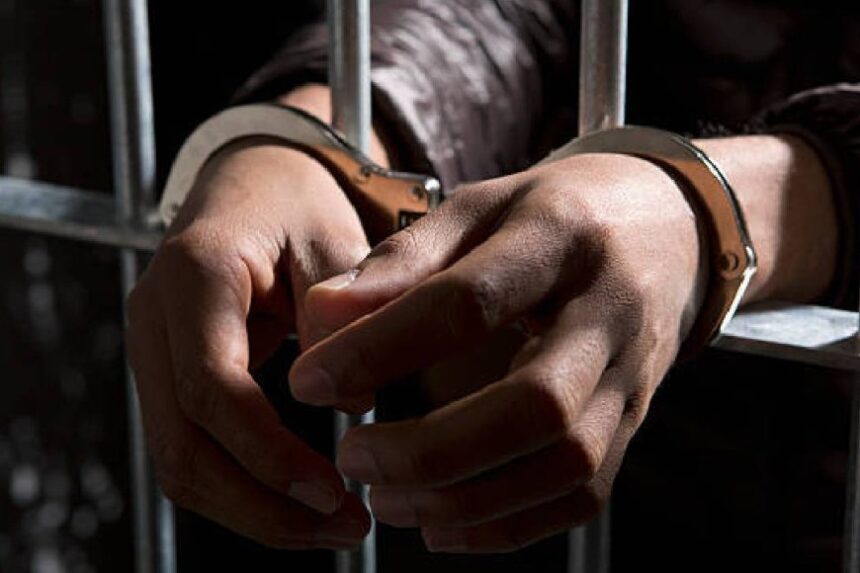 ஷூ காலால் மிதித்து இளைஞர் கொலை… உடற்கூறாய்வு முடிவில் பகீர்.. சி.ஐ.எஸ்.எப் வீரர்கள் 2 பேர் கைது