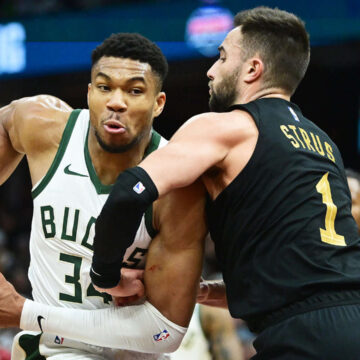 Giannis Antetokounmpo injury update: Will Bucks star play tonight vs Heat?