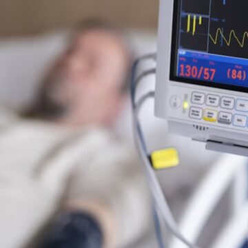 Heart attack vs cardiac arrest: When is an Aspirin most effective?