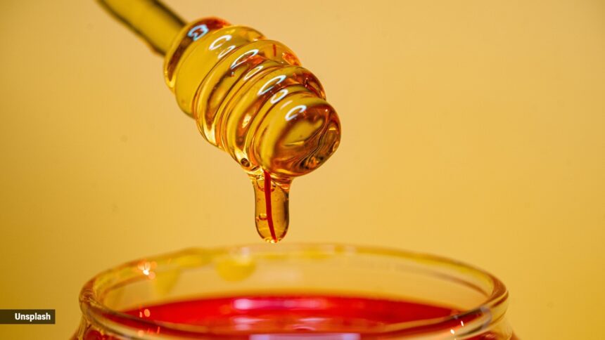 “Heating it to high temperatures can lead to..”: Doctor explains why you should never heat honey