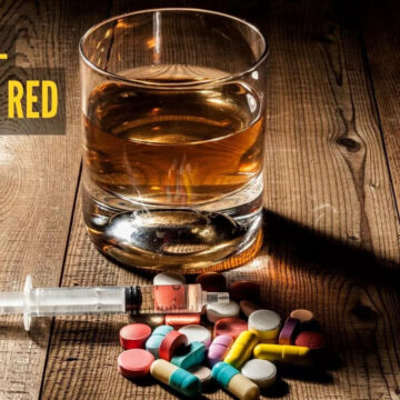 Liver specialist explains the medicines that should never be mixed with alcohol