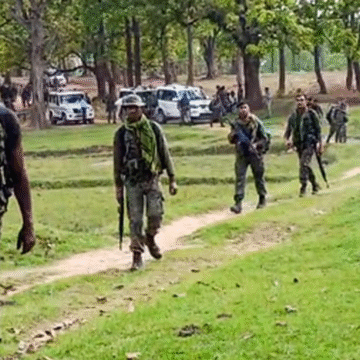 Maoists offer to disarm by Jan 1; want ops halted; seek safe reintegration