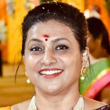 Roja recalls shooting Unnidathil Ennai Koduthe with Ajith and Karthik: ‘Ajith Kumar was a big fan of my work’ Roja recalls shooting Unnidathil Ennai Koduthe with Ajith and Karthik: ‘Ajith Kumar was a big fan of my work’