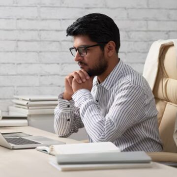 That 9-to-5 desk job could be the culprit behind your weight gain; here are 6 signs to watch out for