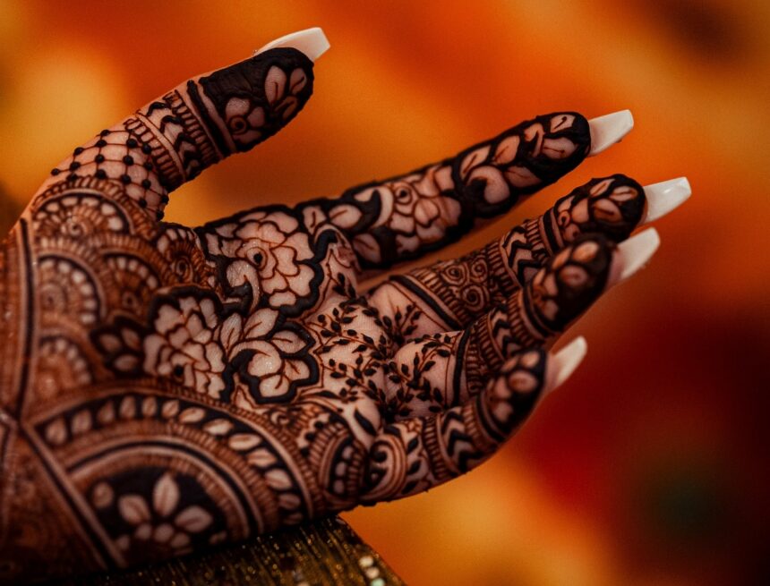 ‘The henna on my hands feels like it’s burning’: What to do when your mehendi causes a reaction