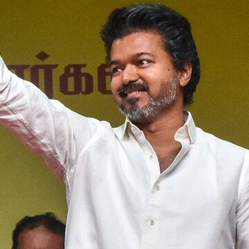 Vijay says he won’t ‘succumb to pressure or commit corruption’ at TVK event; unveils party symbol Vijay says he won’t ‘succumb to pressure or commit corruption’ at TVK event; unveils party symbol