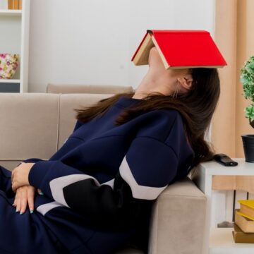 5 signs you are exhausted, not lazy