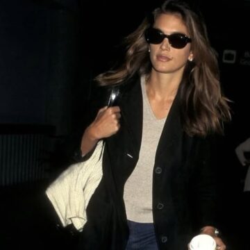 Experts decode supermodel Cindy Crawford’s ‘6-8.30 am’ routine: From red light therapy to Pilates power