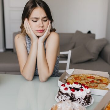 ‘It disrupts the cue’: Nutritionist shares science-backed hack to stop sugar cravings instantly