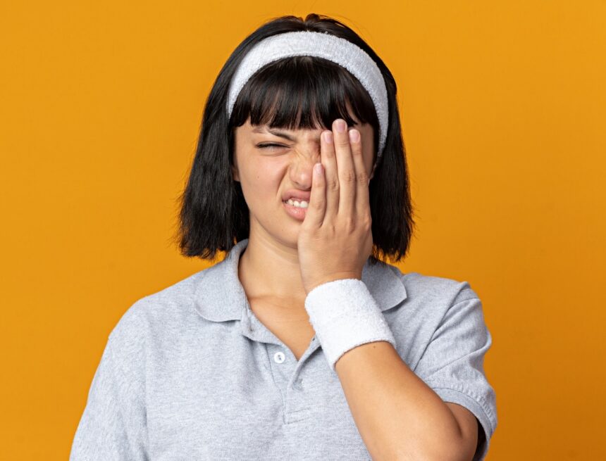 ‘My left eyelid has been twitching for about a month now. What’s wrong with me?’