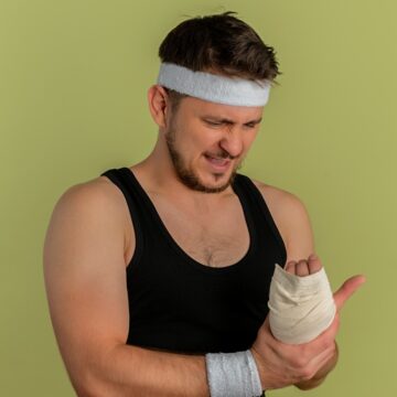 Three warning signs of osteoporosis men frequently ignore