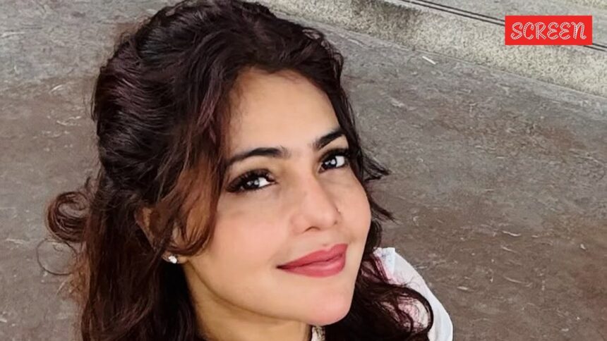 Tamil actor Subashini Balasubramaniyam found dead at rented apartment in Chennai: report Tamil actor Subashini Balasubramaniyam found dead at rented apartment in Chennai: report