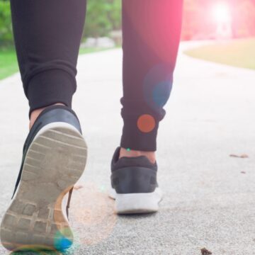 Common walking mistakes you should avoid
