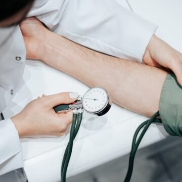 ‘Is 130/70 mmHg for a hypertensive person who is taking medication normal?’