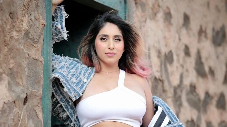Neha Bhasin on accepting her body’s menstrual rhythm at 43: ‘How it responds through our pms, ovulation…’; gynaecologist weighs in
