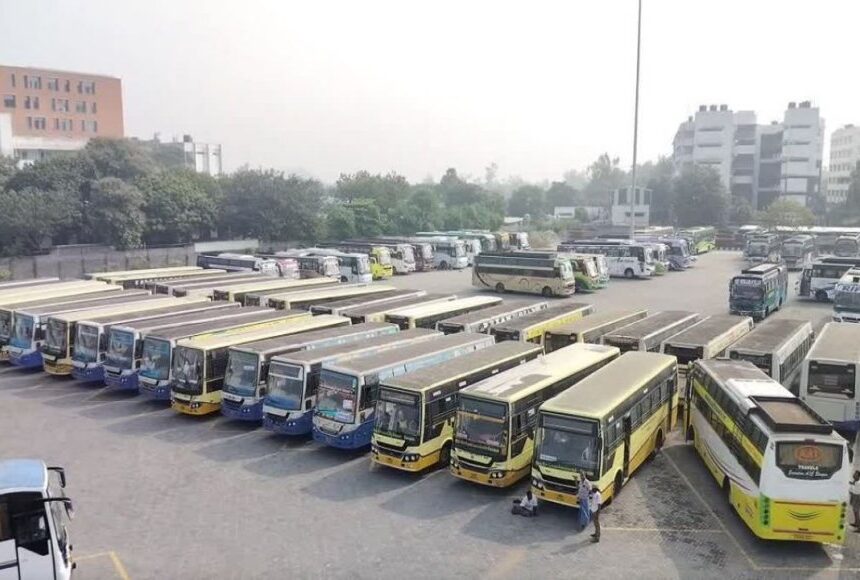 தொடர் விடுமுறை சென்னையில் இருந்து 1,432 சிறப்பு பேருந்து இயக்கம் தொடர் விடுமுறை சென்னையில் இருந்து 1,432 சிறப்பு பேருந்து இயக்கம்