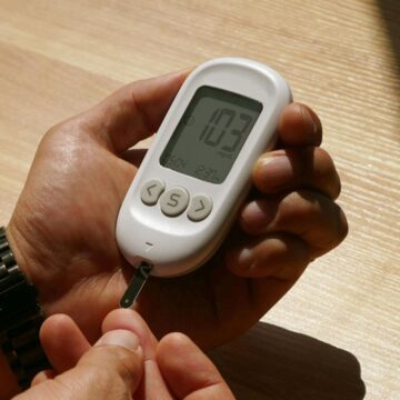 Are blood sugar spikes after meals harmful? Are blood sugar spikes after meals harmful?