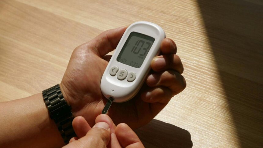 Are blood sugar spikes after meals harmful? Are blood sugar spikes after meals harmful?