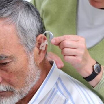 ‘Don’t ignore hearing loss’: Neurosurgeon shares six brain health tips for people over 70 ‘Don’t ignore hearing loss’: Neurosurgeon shares six brain health tips for people over 70