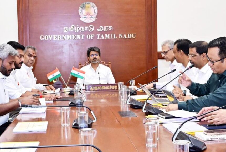 கமிஷனில் கல்லாக்கட்ட நினைக்கும் சீனியர் அமைச்சர்..? கோட்டை லீக்ஸ்..!