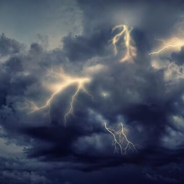 Why you should think twice before bathing during a thunderstorm