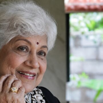 Actor Sowckar Janaki dies at 94