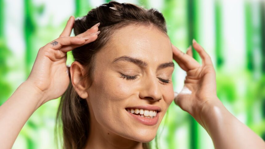 Collagen drops by 1% a year after 25: What science says about this anti-ageing ingredient Collagen drops by 1% a year after 25: What science says about this anti-ageing ingredient