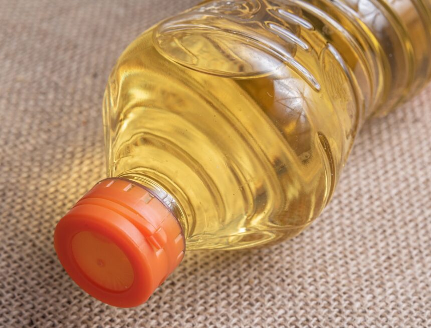 Maharashtra FDA urges consumers to avoid buying unsealed edible oil: ‘Difficult to take action’