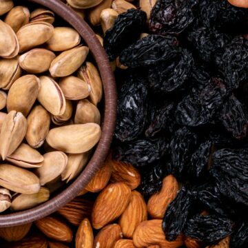 ‘Raisins, figs, dates…’: Mountaineer cautions trekkers against eating too many nuts at high altitudes ‘Raisins, figs, dates…’: Mountaineer cautions trekkers against eating too many nuts at high altitudes