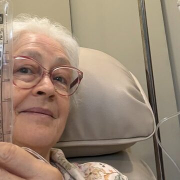 Nafisa Ali Sodhi’s cancer treatment has changed to targeted therapy: ‘PET/CT suggests ovarian/peritoneal cancer has progressed’ Nafisa Ali Sodhi’s cancer treatment has changed to targeted therapy: ‘PET/CT suggests ovarian/peritoneal cancer has progressed’