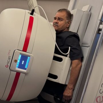 Sharat Saxena, 76, undergoes ‘standing MRI’ before spine surgery: What makes it different from regular MRI